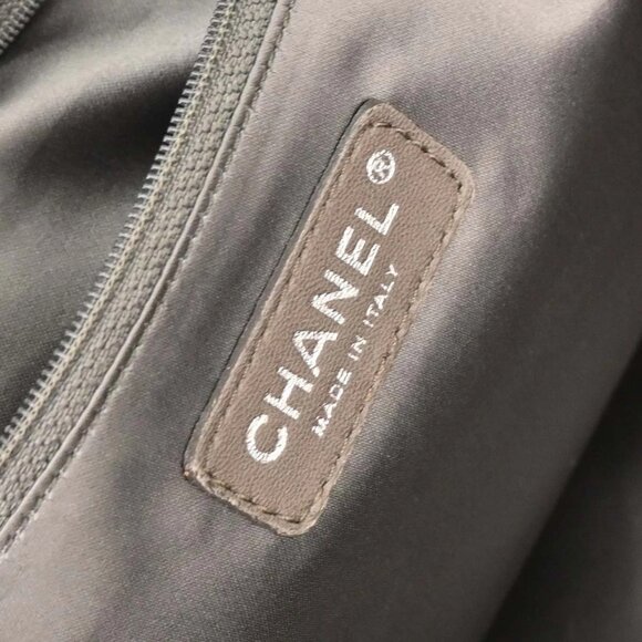 Chanel Black Lambskin Mademoiselle Lock Handbag - Picture 8 of 9